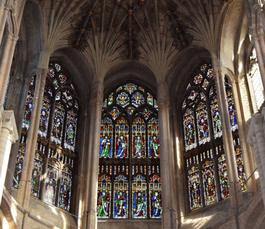 How to Help Your Teenager Choose Friends